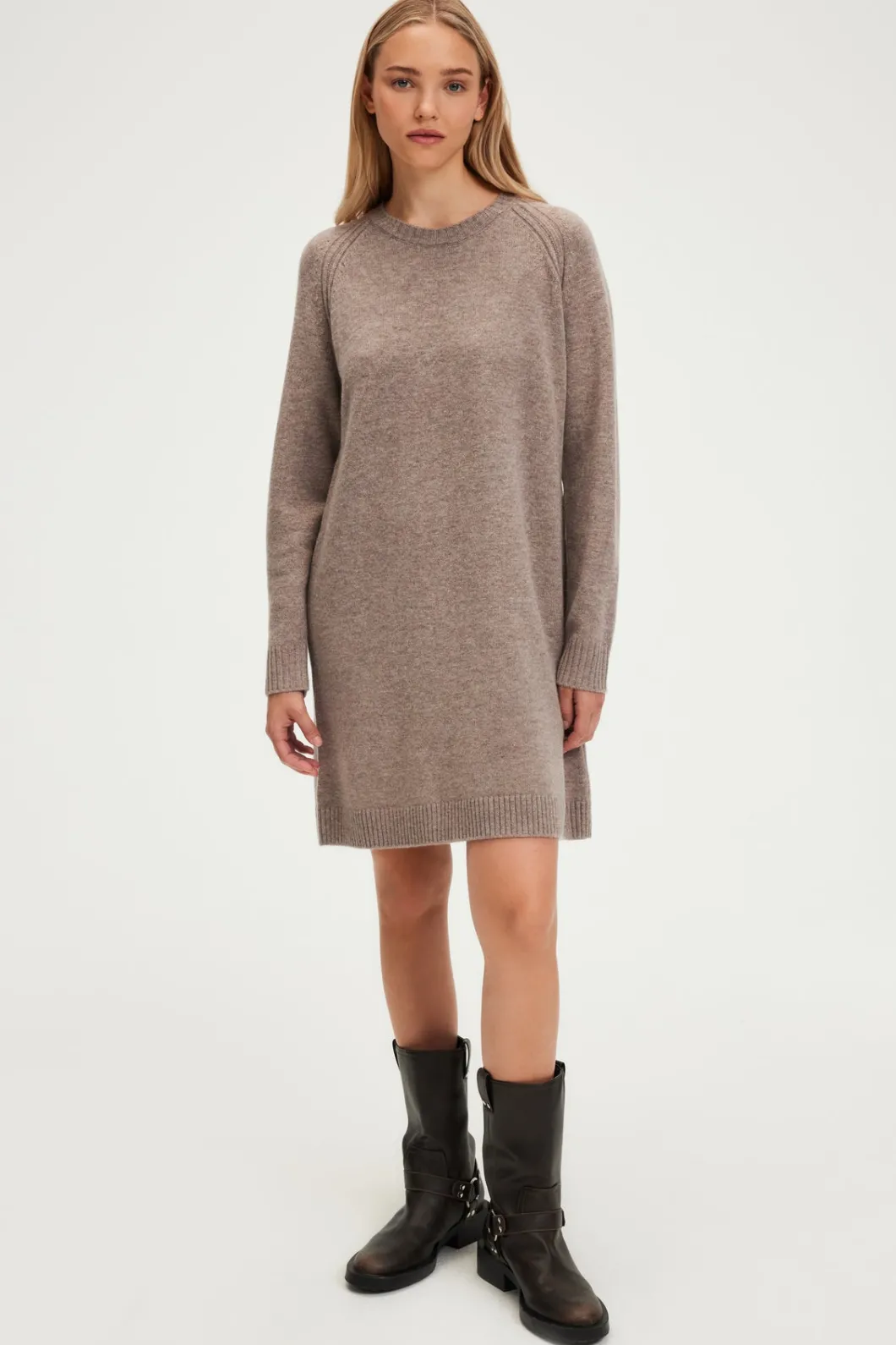 Robe courte et droite en laine - SOLITA | Pablo Sale