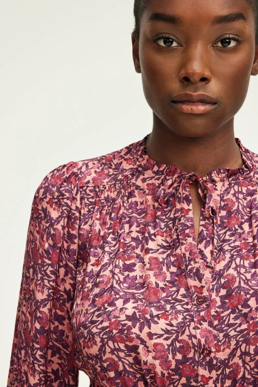 Robe longue cintrée à fleurs -SALIANE | Pablo Fashion